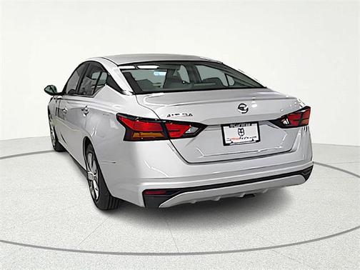 2021 Nissan Altima S FWD