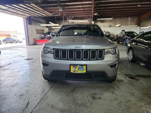 2018 Jeep Grand Cherokee Laredo E