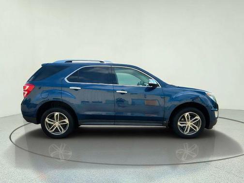 Patriot Blue Metallic 2017 Chevrolet Equinox Premier