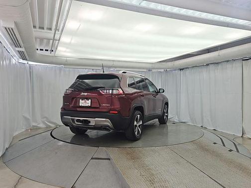 Velvet Red Pearlcoat 2019 Jeep Cherokee Limited
