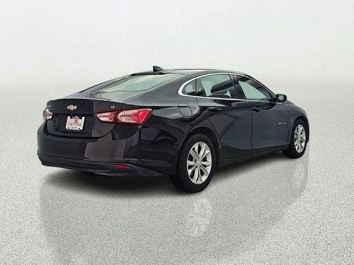 Mosaic Black Metallic 2021 Chevrolet Malibu FWD LT