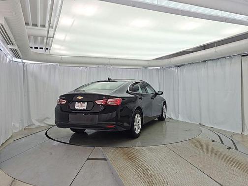 Mosaic Black Metallic 2021 Chevrolet Malibu FWD LT