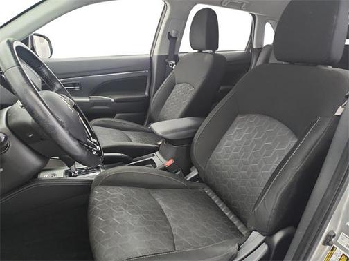 2020 Mitsubishi Outlander Sport SE