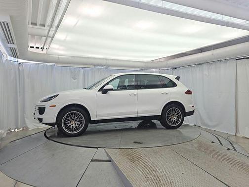 White 2018 Porsche Cayenne Platinum Edition