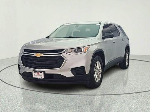 Silver Ice Metallic 2021 Chevrolet Traverse LS