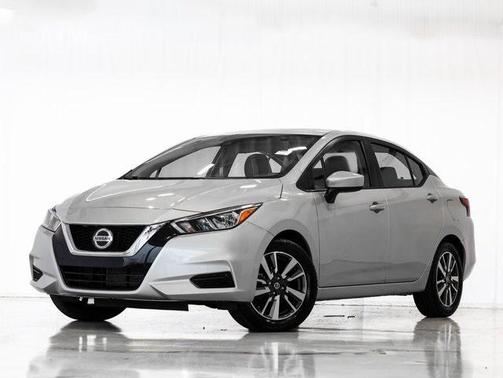 2022 Nissan Versa 1.6 SV