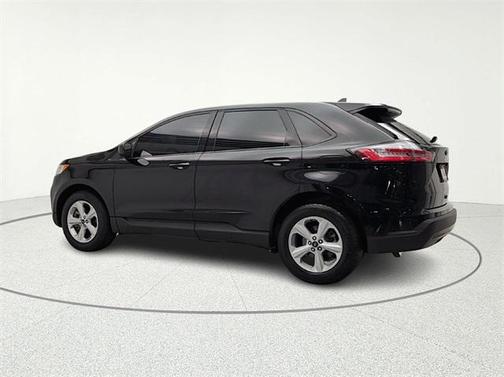2021 Ford Edge SE