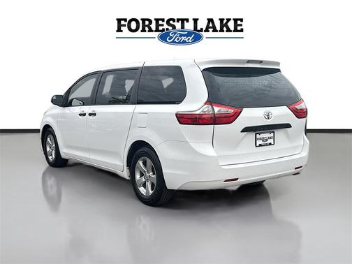 2017 Toyota Sienna SE