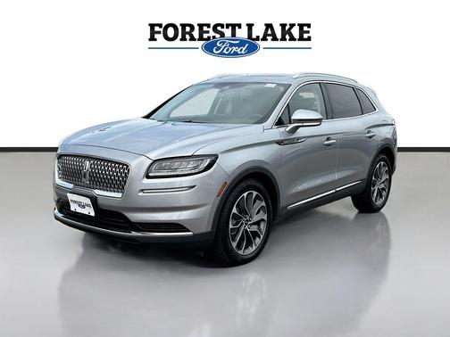 Silver Radiance Metallic Clearcoat 2023 Lincoln Nautilus Reserve