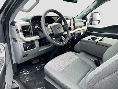 2026 Ford F-350 XLT