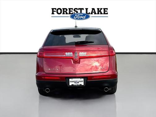 2014 Lincoln MKT Base