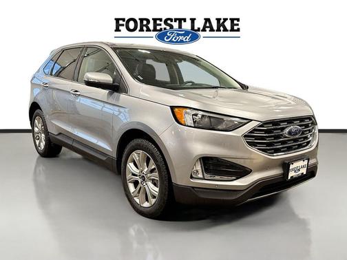 Iconic Silver Metallic 2024 Ford Edge Titanium
