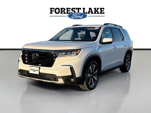 Platinum White Pearl 2024 Honda Pilot Touring 8-Passenger