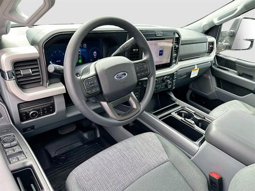 2026 Ford F-350 XLT