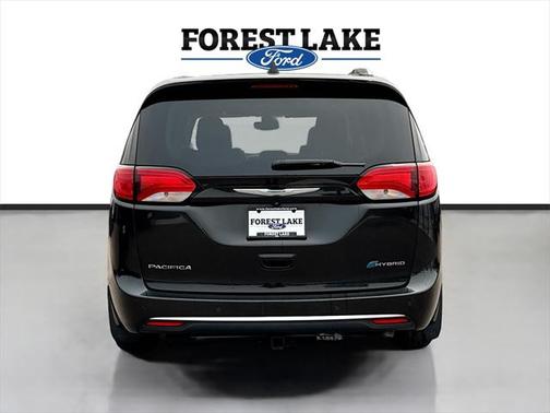 2018 Chrysler Pacifica Hybrid Limited