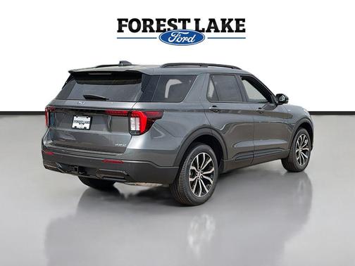Carbonized Gray Metallic 2026 Ford Explorer ST-Line