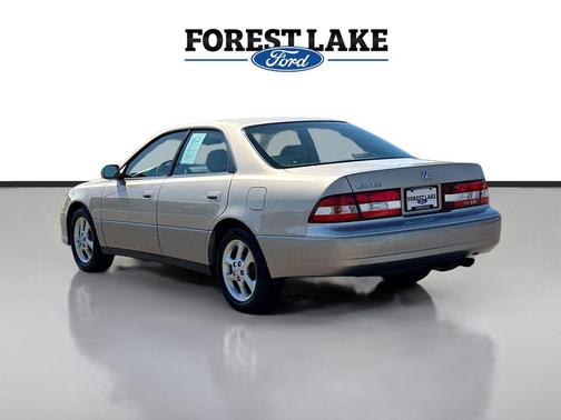 Beige 2001 Lexus ES 300 Base
