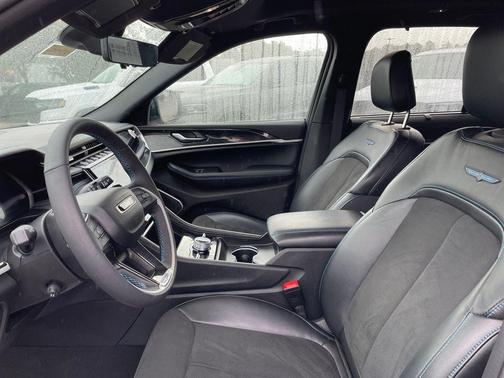 2024 Jeep Grand Cherokee 4xe Trailhawk