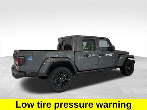 2024 Jeep Gladiator Sport