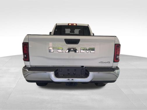 2025 RAM 2500 Tradesman Crew Cab 4x4 8' Box