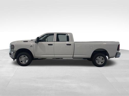 2025 RAM 2500 Tradesman Crew Cab 4x4 8' Box