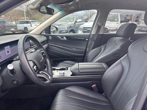 2025 Genesis GV80 2.5T