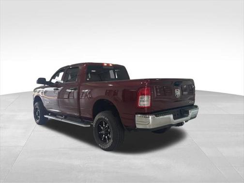 2022 RAM 2500 Tradesman Crew Cab 4x4 6'4' Box
