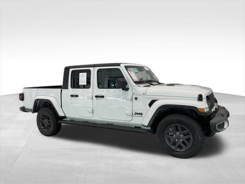 2024 Jeep Gladiator Sport S