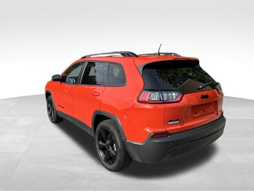 Spitfire Orange Clearcoat 2021 Jeep Cherokee Altitude