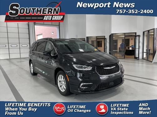 2022 Chrysler Pacifica Touring L