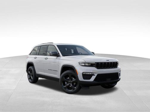 Bright White Clearcoat 2025 Jeep Grand Cherokee Limited