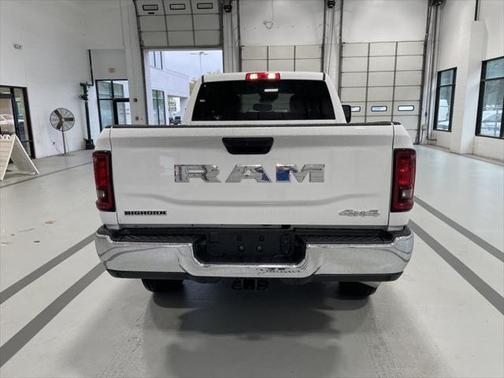 2025 RAM 2500 Big Horn Crew Cab 4x4 6'4' Box