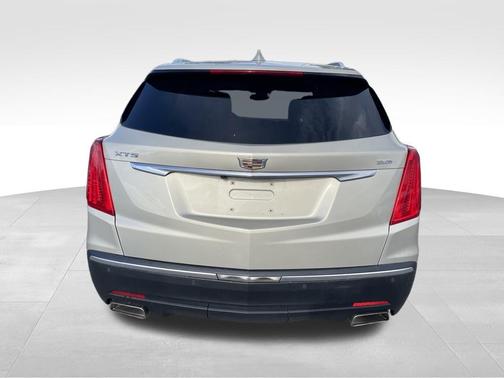 2017 Cadillac XT5 Base