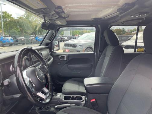 2020 Jeep Gladiator Sport S