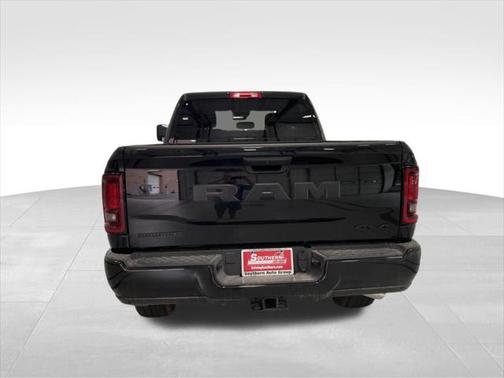 2025 RAM 2500 Big Horn Crew Cab 4x4 6'4' Box