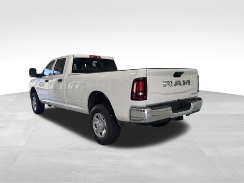 2025 RAM 2500 Tradesman Crew Cab 4x4 8' Box