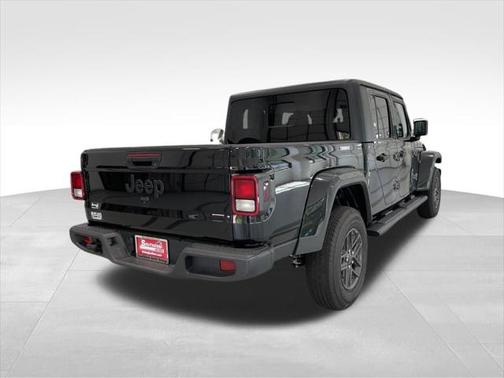 2024 Jeep Gladiator Sport S