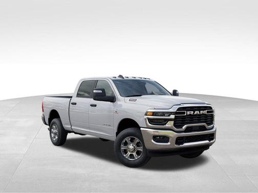 Bright White Clearcoat 2026 RAM 3500 Big Horn Crew Cab 4x4 6'4' Box