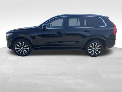 2020 Volvo XC90 T6 Momentum
