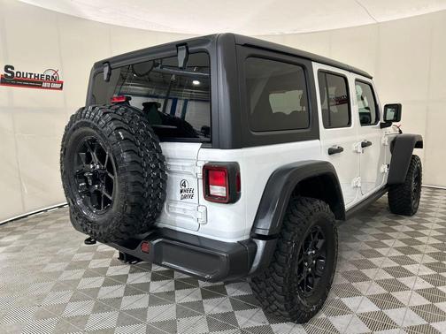 Bright White Clearcoat 2024 Jeep Wrangler Willys