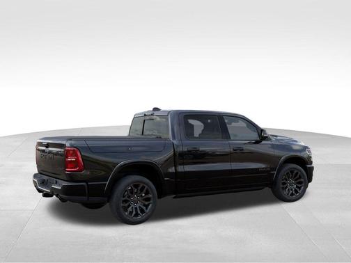 Diamond Black Crystal Pearlcoat 2026 RAM 1500 Limited