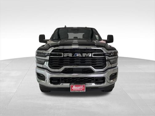 2025 RAM 2500 Tradesman Crew Cab 4x4 6'4' Box