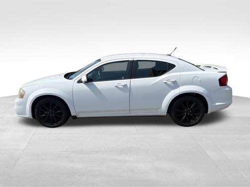 Bright White Clearcoat 2014 Dodge Avenger SXT