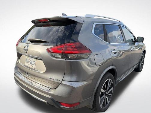 Gun Metallic 2018 Nissan Rogue SL