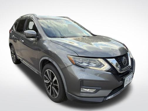 Gun Metallic 2018 Nissan Rogue SL