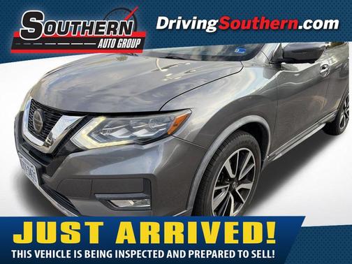 Gun Metallic 2018 Nissan Rogue SL