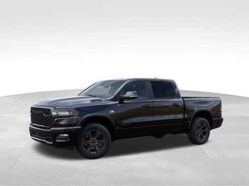 Diamond Black Crystal Pearlcoat 2026 RAM 1500 Big Horn/Lone Star