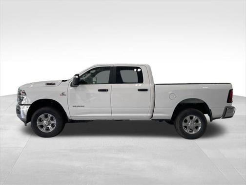 2025 RAM 2500 Big Horn Crew Cab 4x4 6'4' Box