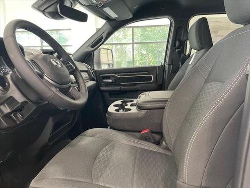 2025 RAM 2500 Big Horn Crew Cab 4x4 6'4' Box