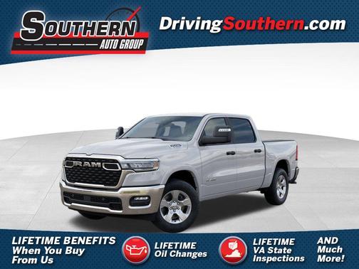 Bright White Clearcoat 2025 RAM 1500 Big Horn/Lone Star